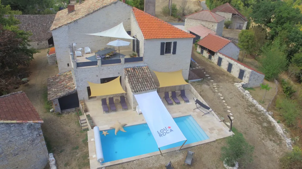 Aerial view of the house and pool at Louroca